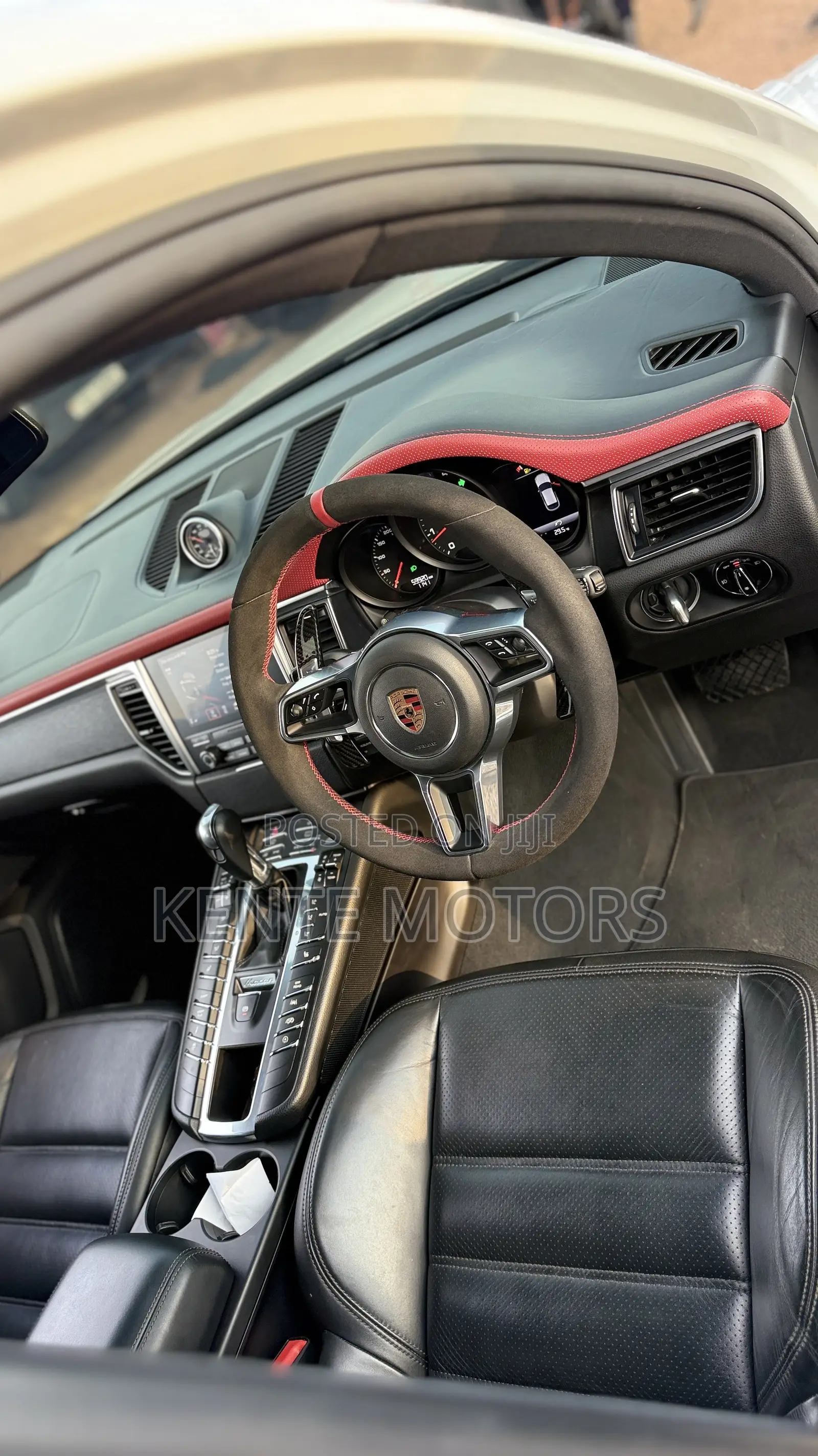Porsche Macan GTS 2018 White