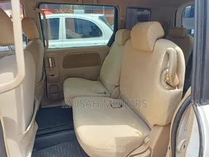 Toyota Sienta 2006 White
