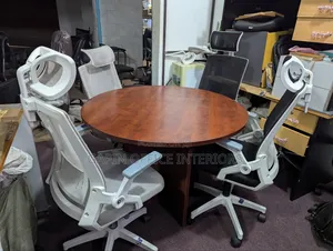 Second Hand Office Furniture, Round Table With Adjustable Chairs