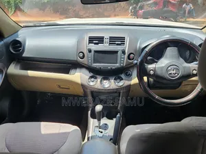 Toyota Vanguard 2009