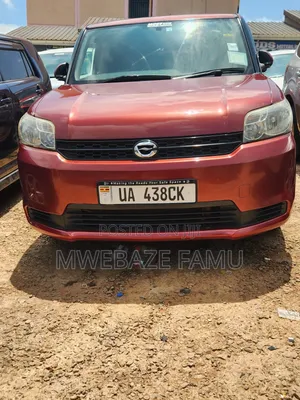 Toyota Corolla Rumion 2011 Maroon