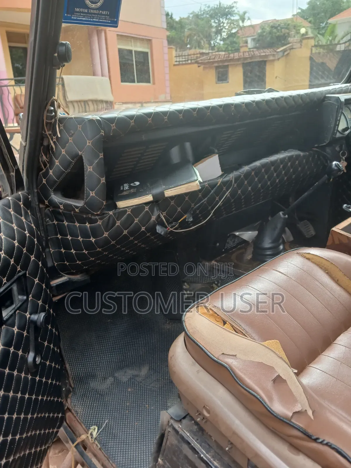 Land Rover Defender 1982 Black