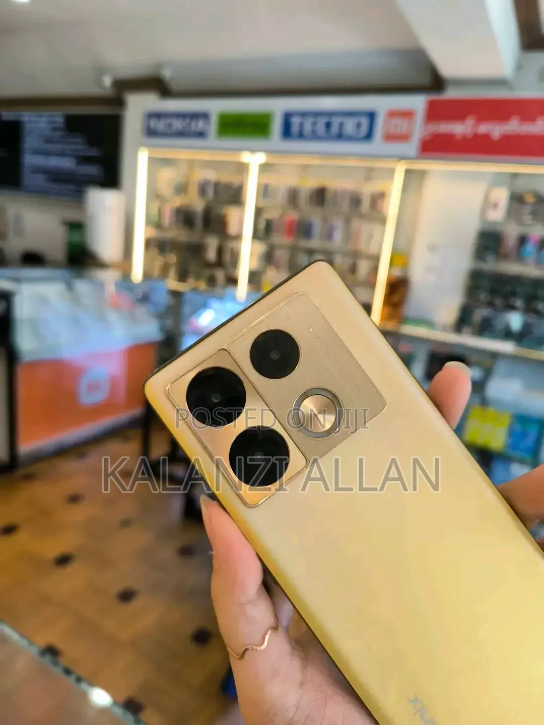 New Infinix Note 40 Pro 5G 256 GB Gold
