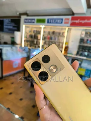 New Infinix Note 40 Pro 5G 256 GB Gold