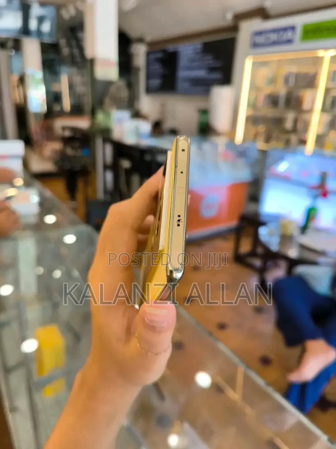 New Infinix Note 40 Pro 5G 256 GB Gold
