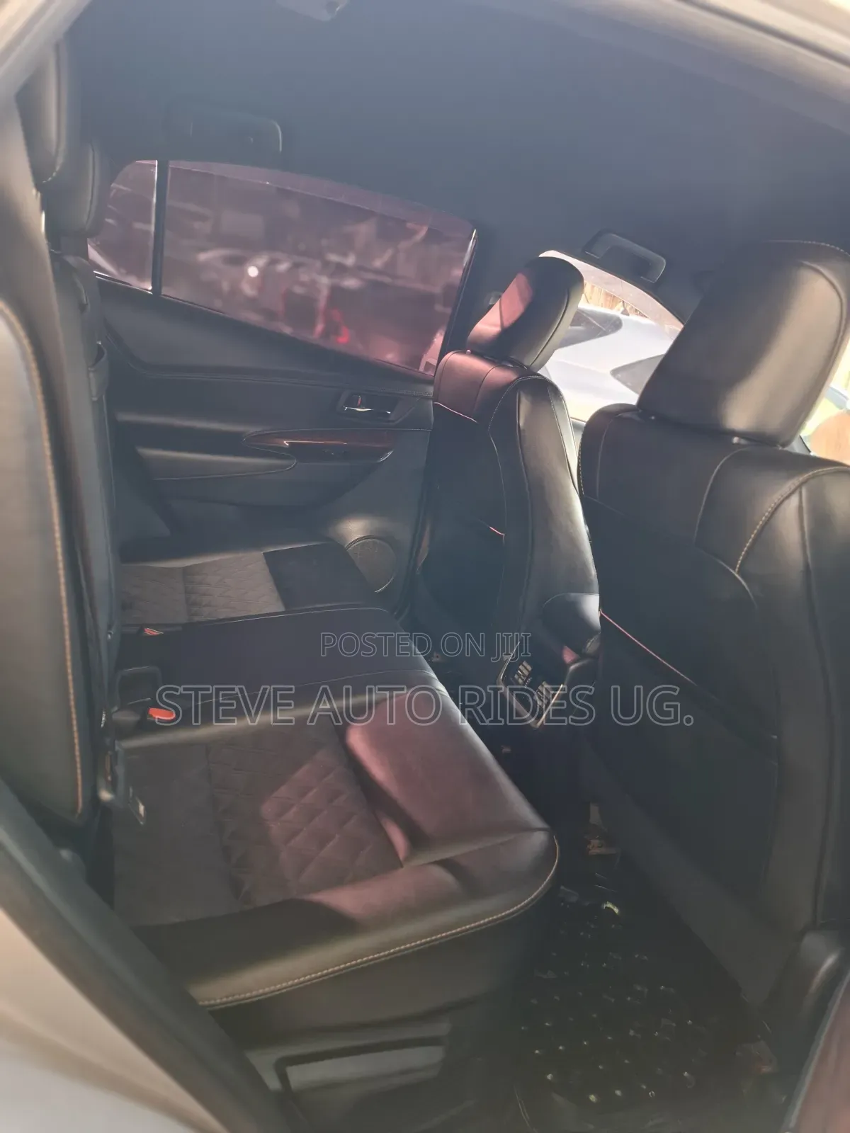 Toyota Harrier 2.0 2015 Silver