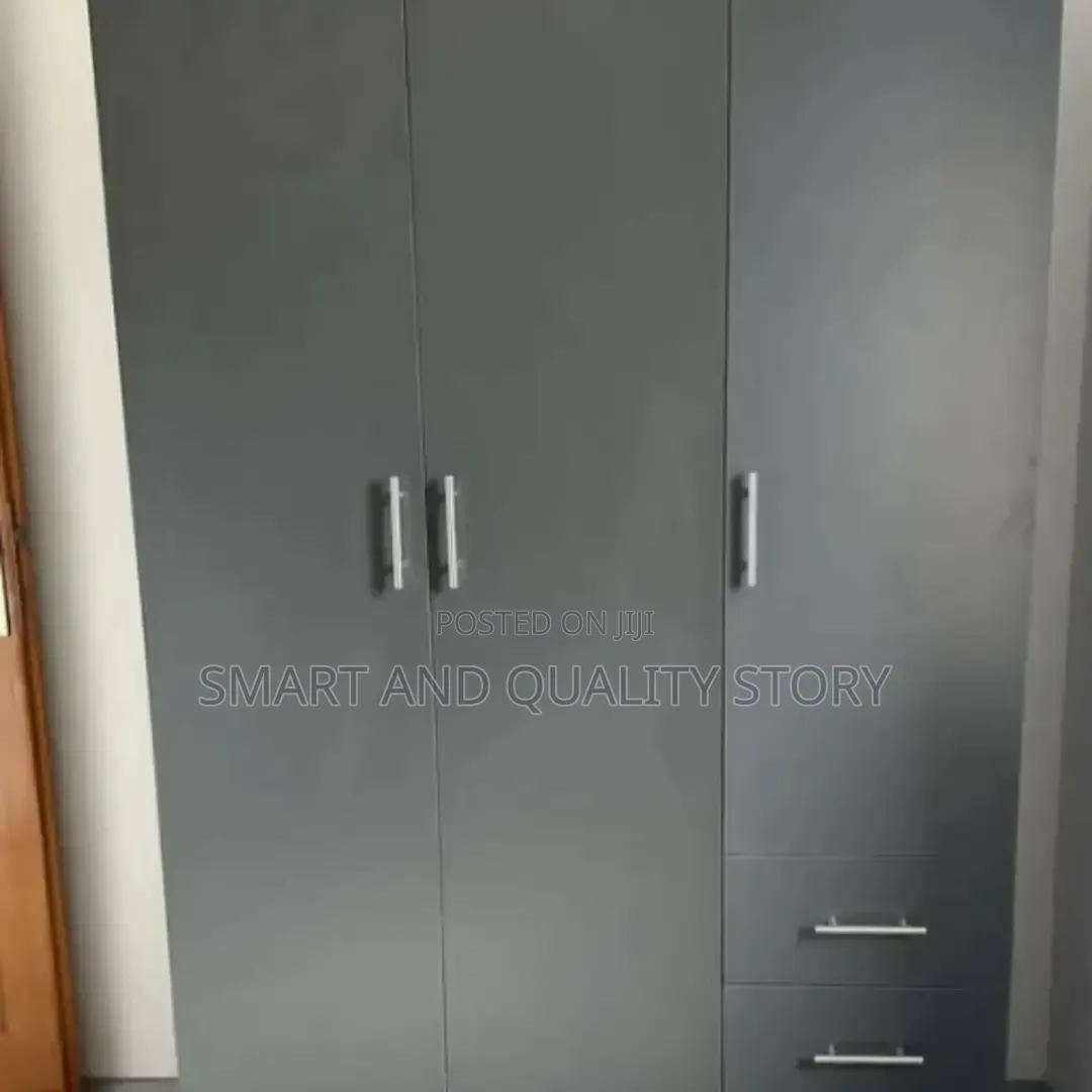 Combined Wadrope and TV Wall