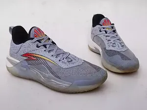 Anta Kai Size 43eur/8.5uk/9.5us Available Halla