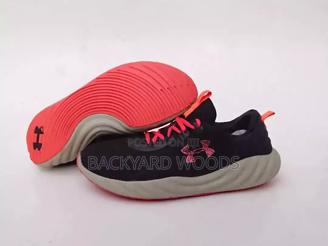 Under Armour Charged Size 45eur 10uk 11us Available Halla