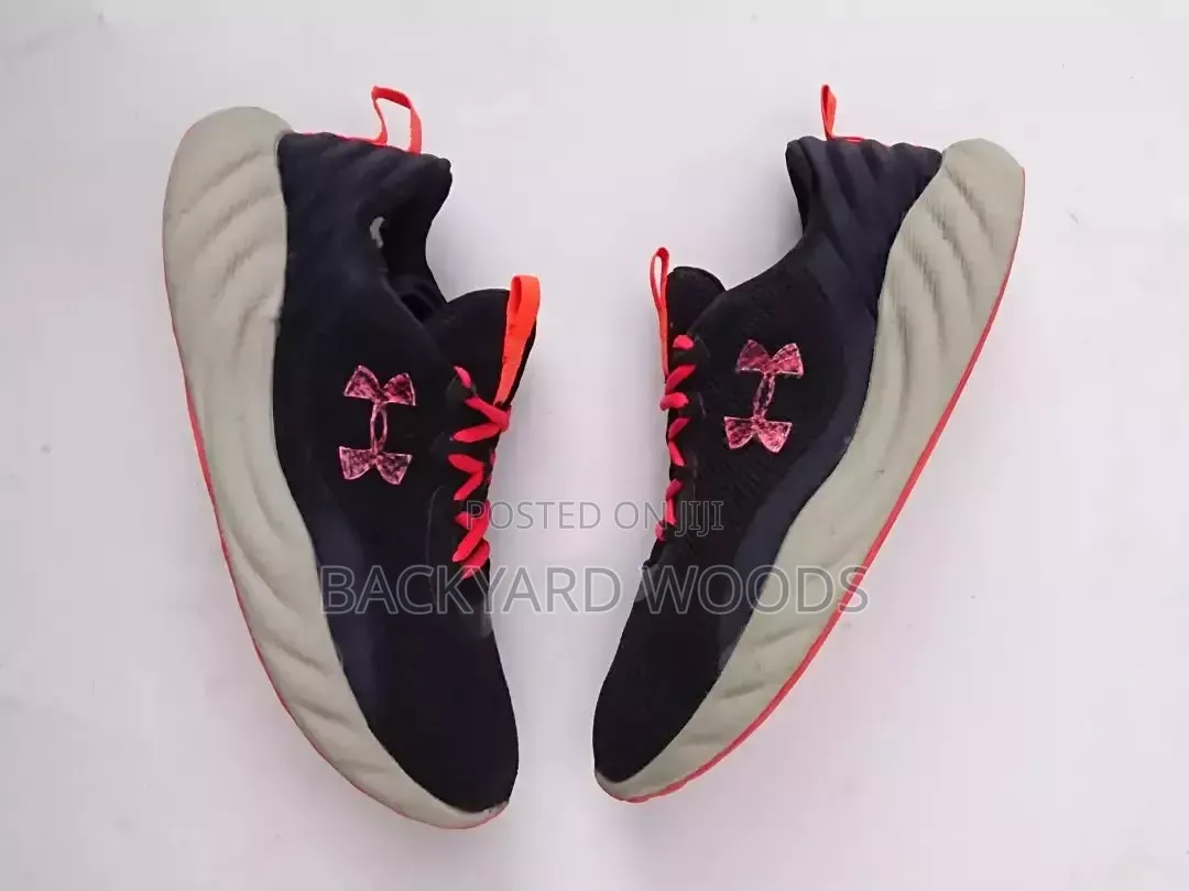 Under Armour Charged Size 45eur 10uk 11us Available Halla