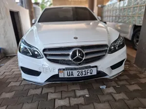 Mercedes-Benz E250 2025 White