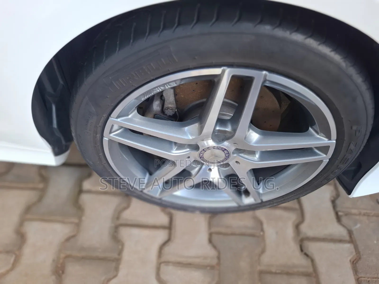 Mercedes-Benz E250 2025 White