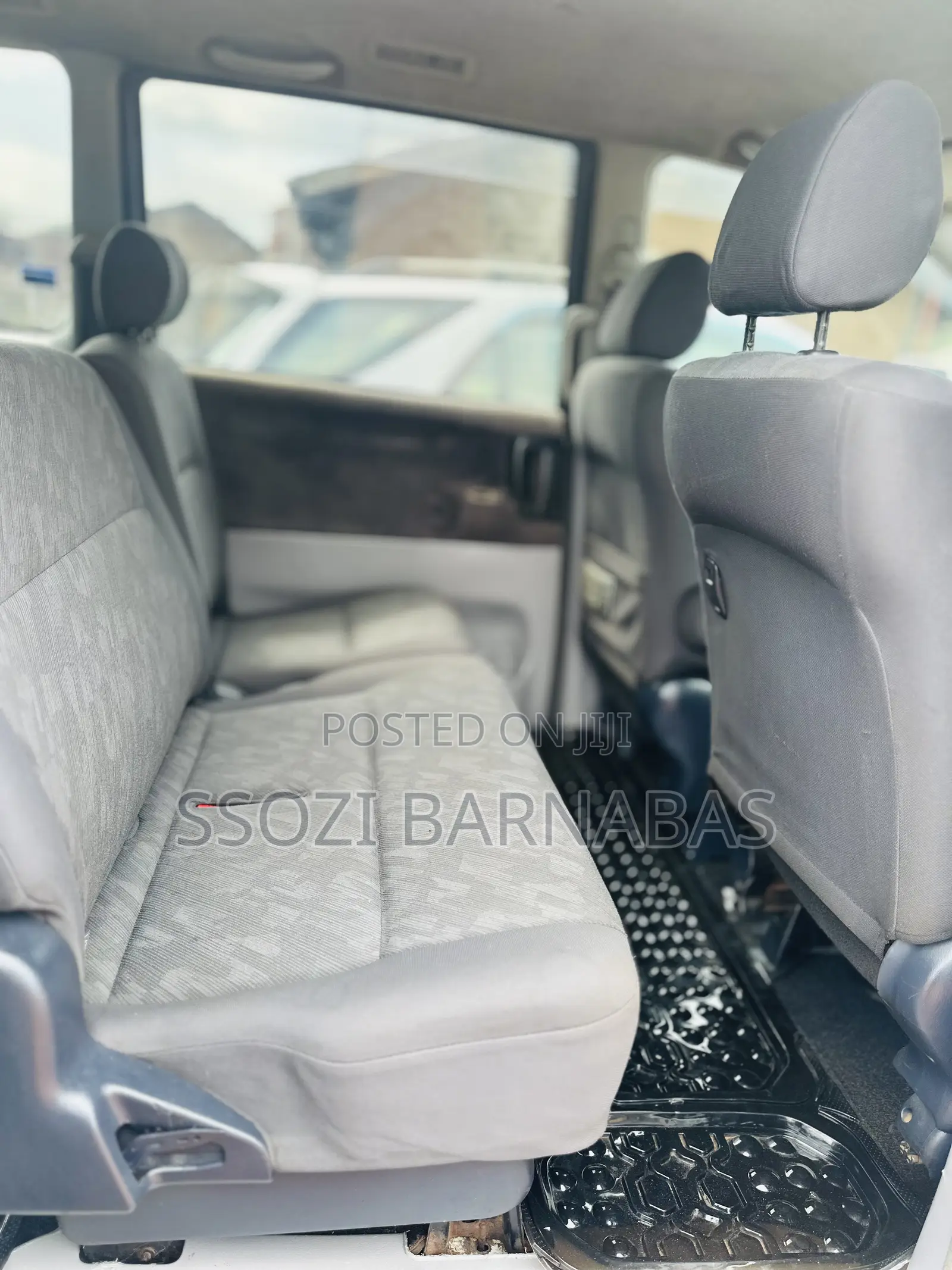 Toyota Noah 2003 White