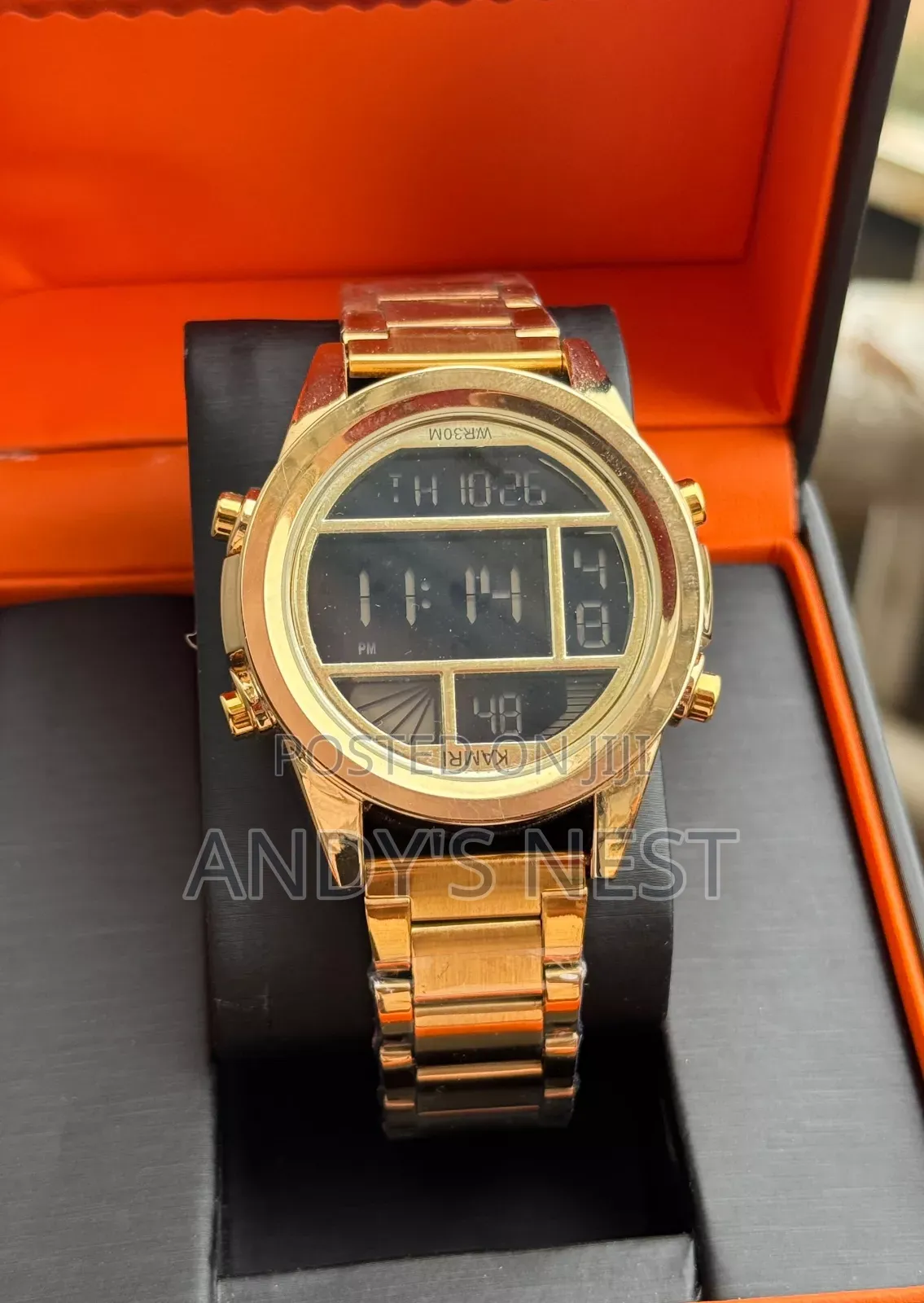 Kamri Unisex Golden Watch
