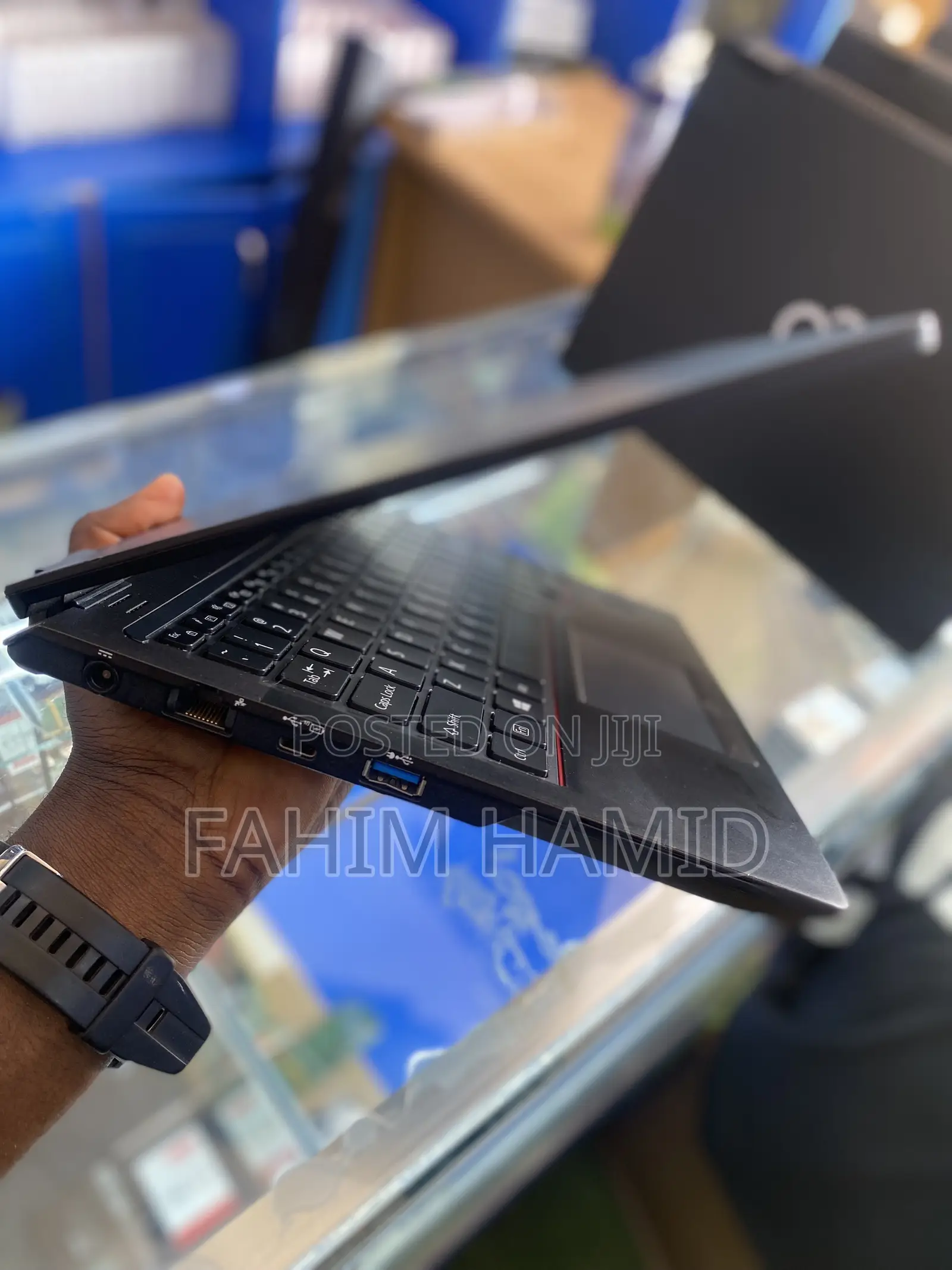 New Laptop Fujitsu Lifebook P727 8GB Intel Core i5 SSD 256GB