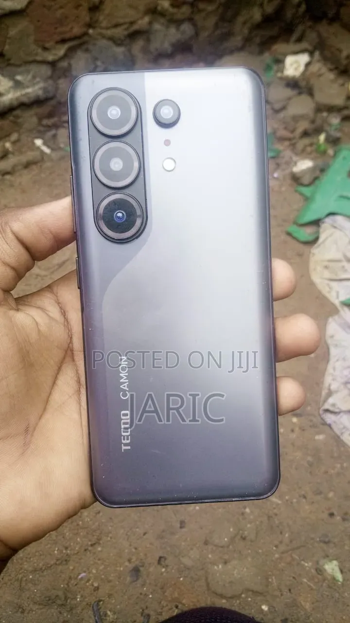 Tecno Camon 50 Ultra 512 GB Black