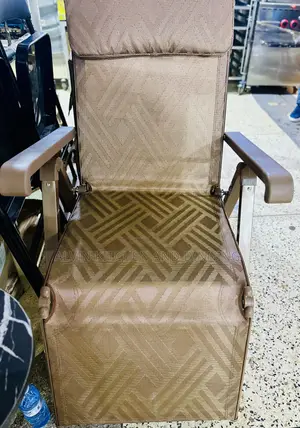 Foldable Lounge Chair / Ultimate Heavy-Duty Comfort