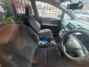 Toyota Wish 2011 Silver