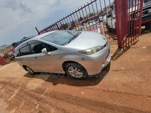 Toyota Wish 2011 Silver