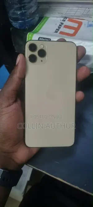 Apple iPhone 11 Pro Max 64 GB Gold