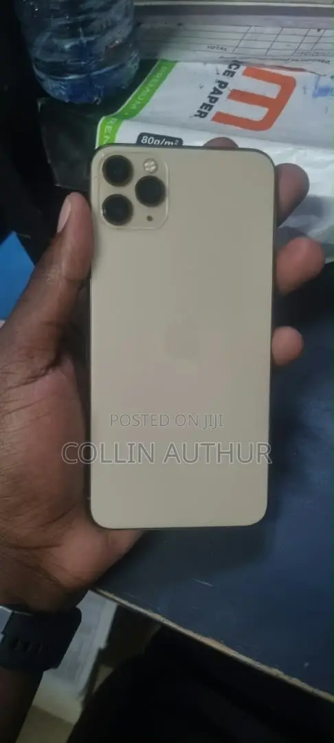 Apple iPhone 11 Pro Max 64 GB Gold