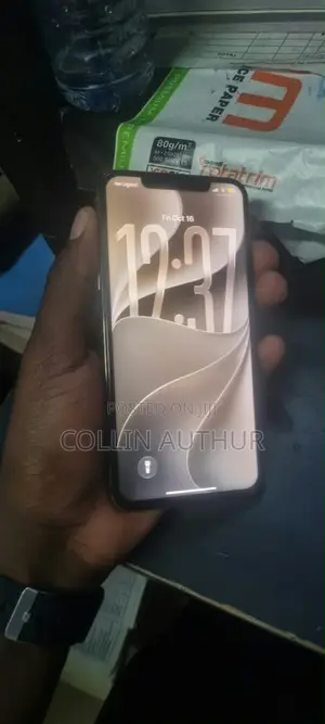 Apple iPhone 11 Pro Max 64 GB Gold
