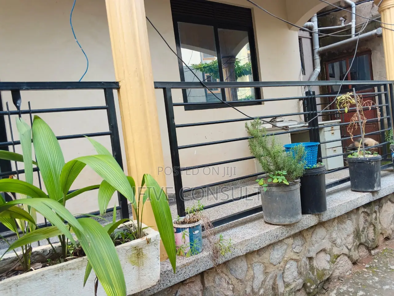 2bdrm House in Central Division for rent
