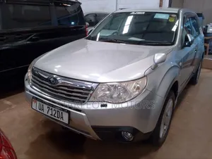 Subaru Forester 2011 Silver