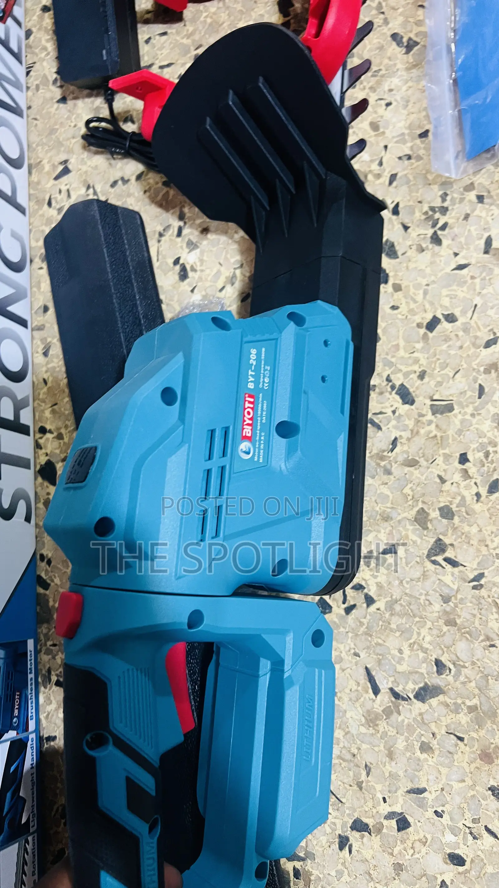Cordless Hedge Trimmer