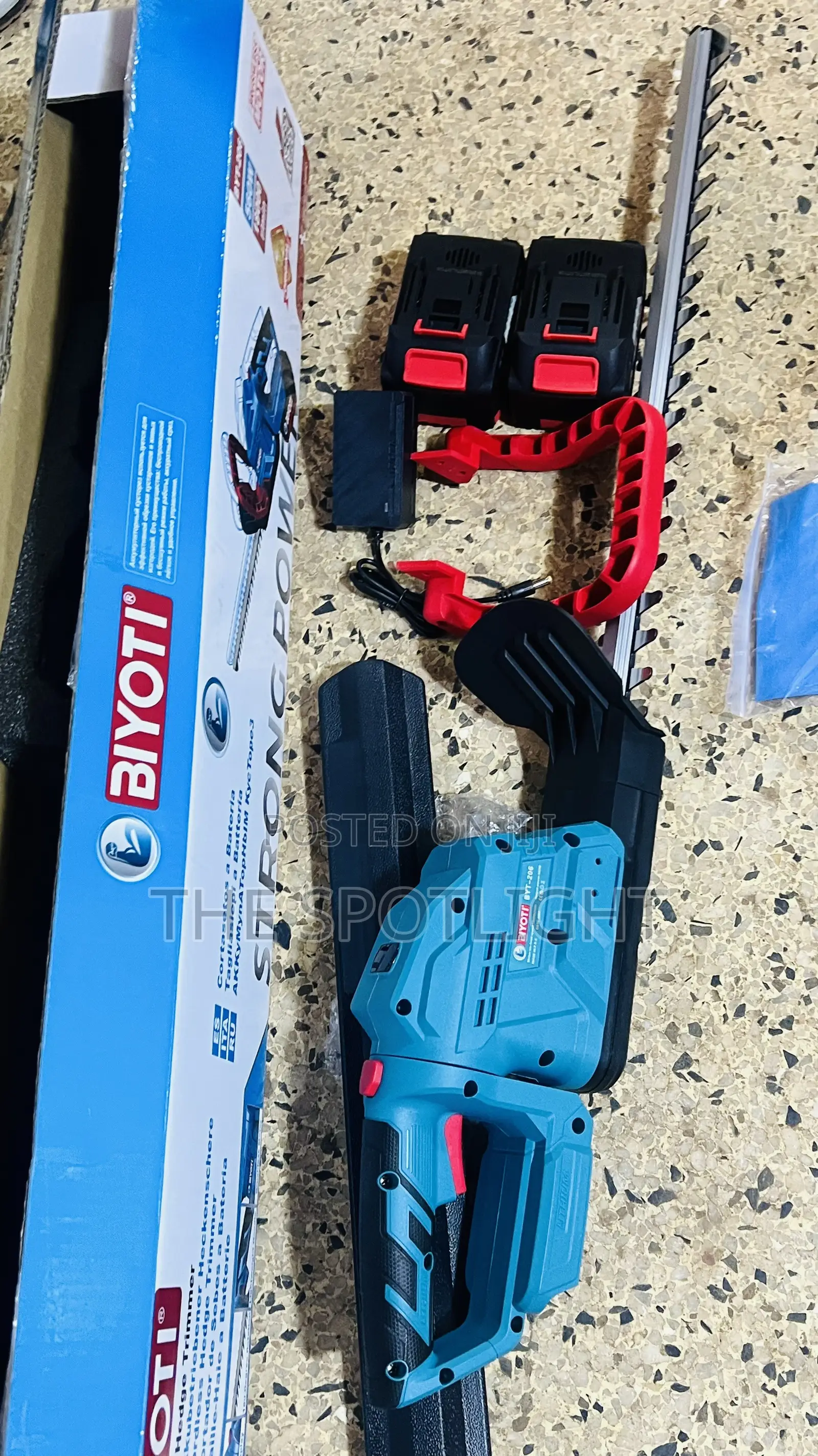 Cordless Hedge Trimmer