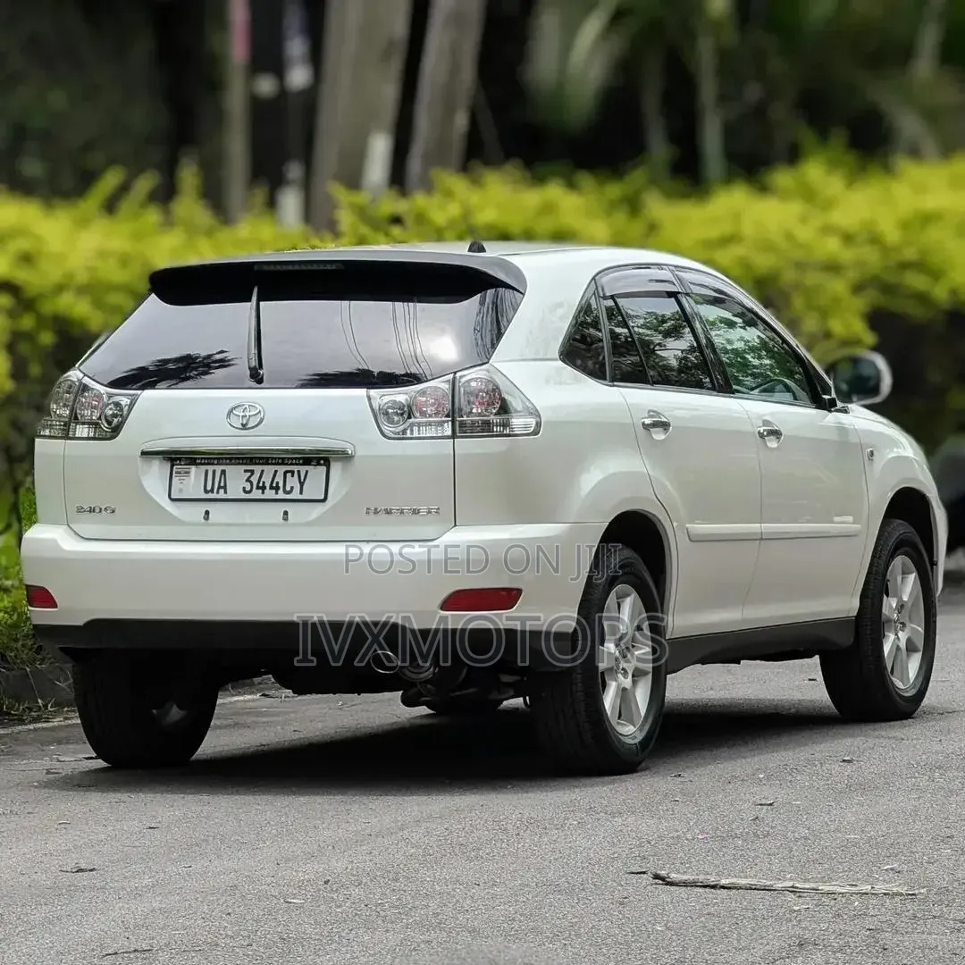Toyota Harrier 2.4 2011 White