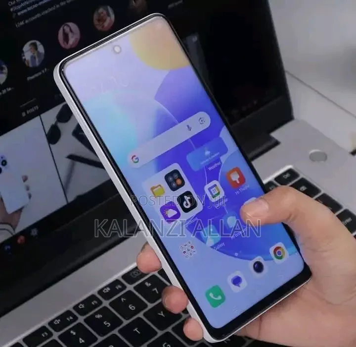 New Tecno Spark 10 Pro 256 GB Silver