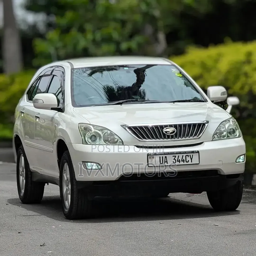 Toyota Harrier 2.4 2011 White