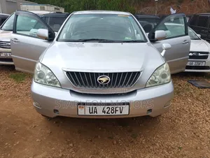 Toyota Harrier 2.4 2012 Silver