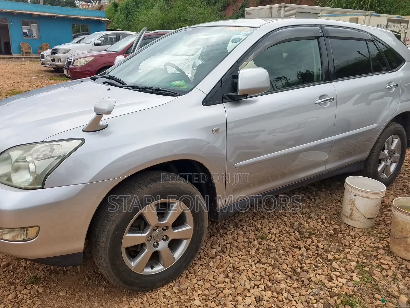 Toyota Harrier 2.4 2012 Silver