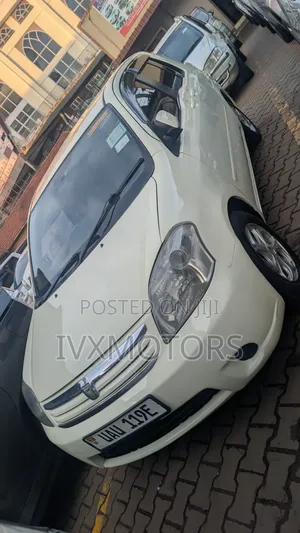 Toyota Raum 1.5 AWD 2001 Beige