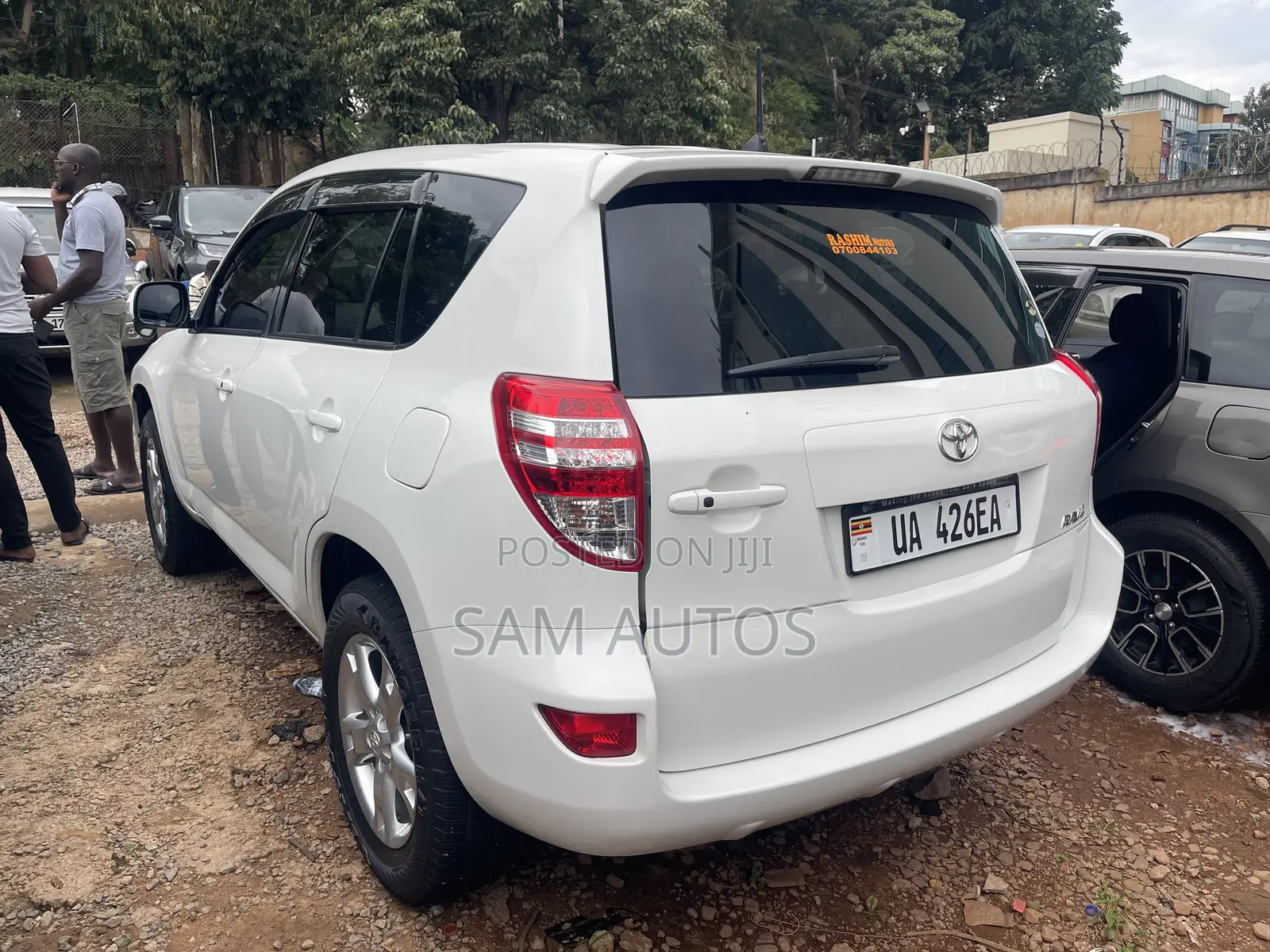Toyota RAV4 2010 White