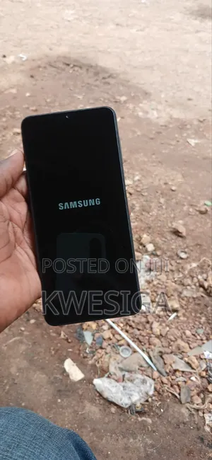 Samsung Galaxy A12 64 GB Black