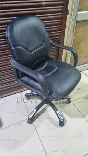 Short Back Seats for Office