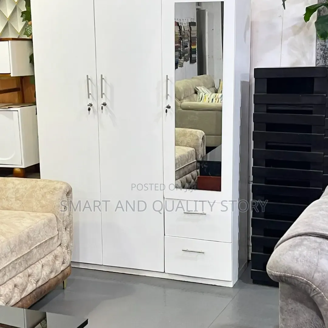 Wardrobe/Master/Wardrobe Bianca Wall 467