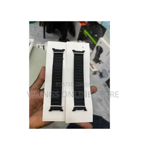 Magnetic Silicone Smartwatch Replacement Band for Samsung Watch 8