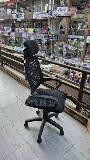 Mesh Office Chairs With Headrest