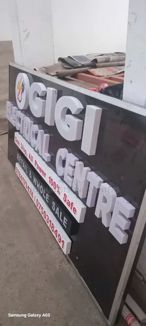 Gigi Signage
