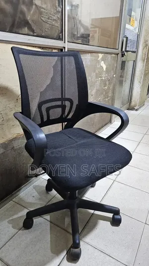 Refurbished Mesh Chair