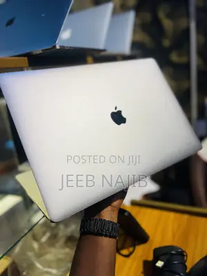 Laptop Apple MacBook Pro 2017 16GB Intel Core i7 SSD 256GB