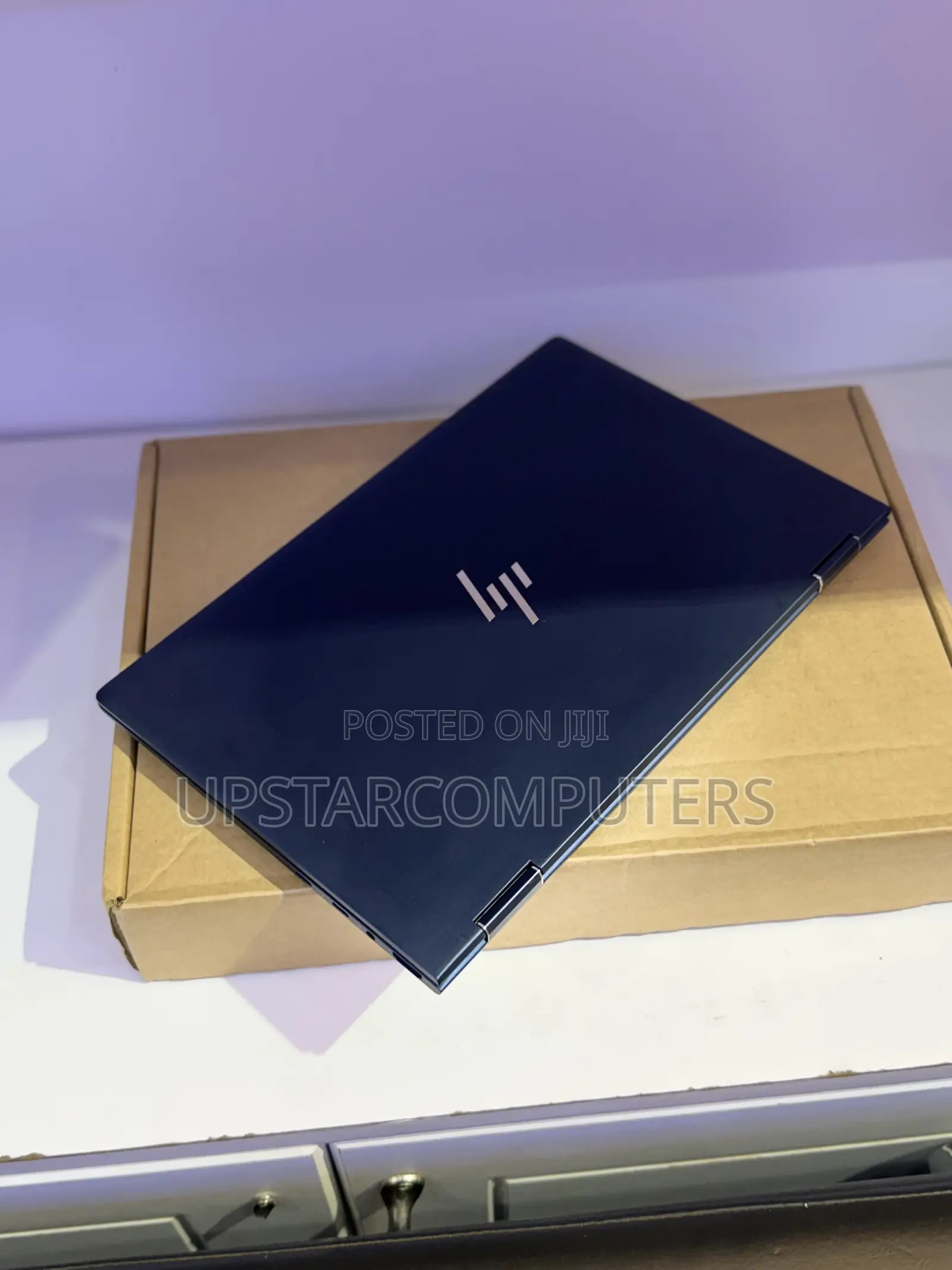 New Laptop HP Dragonfly G4 8GB Intel Core i5 SSHD+SSD 256GB