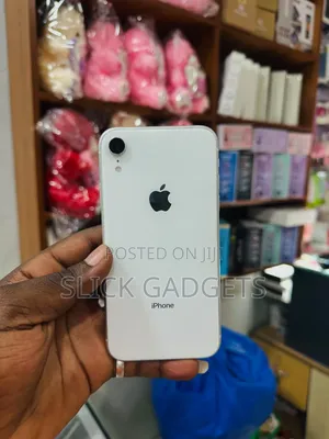 Apple iPhone XR 64 GB White