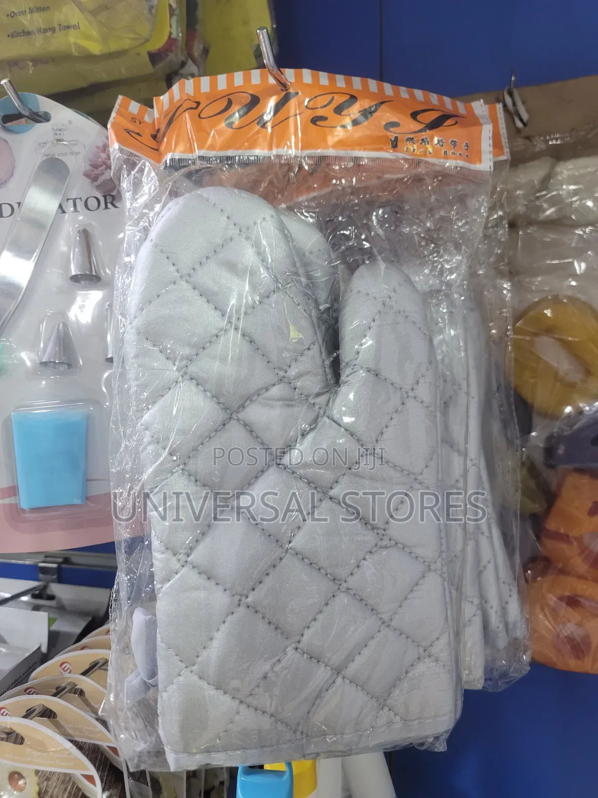 Heat-Resistant Oven Mitts and Baking Gloves