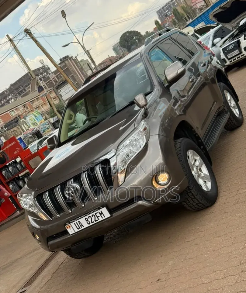 Toyota Land Cruiser Prado 2.7 2017 Beige
