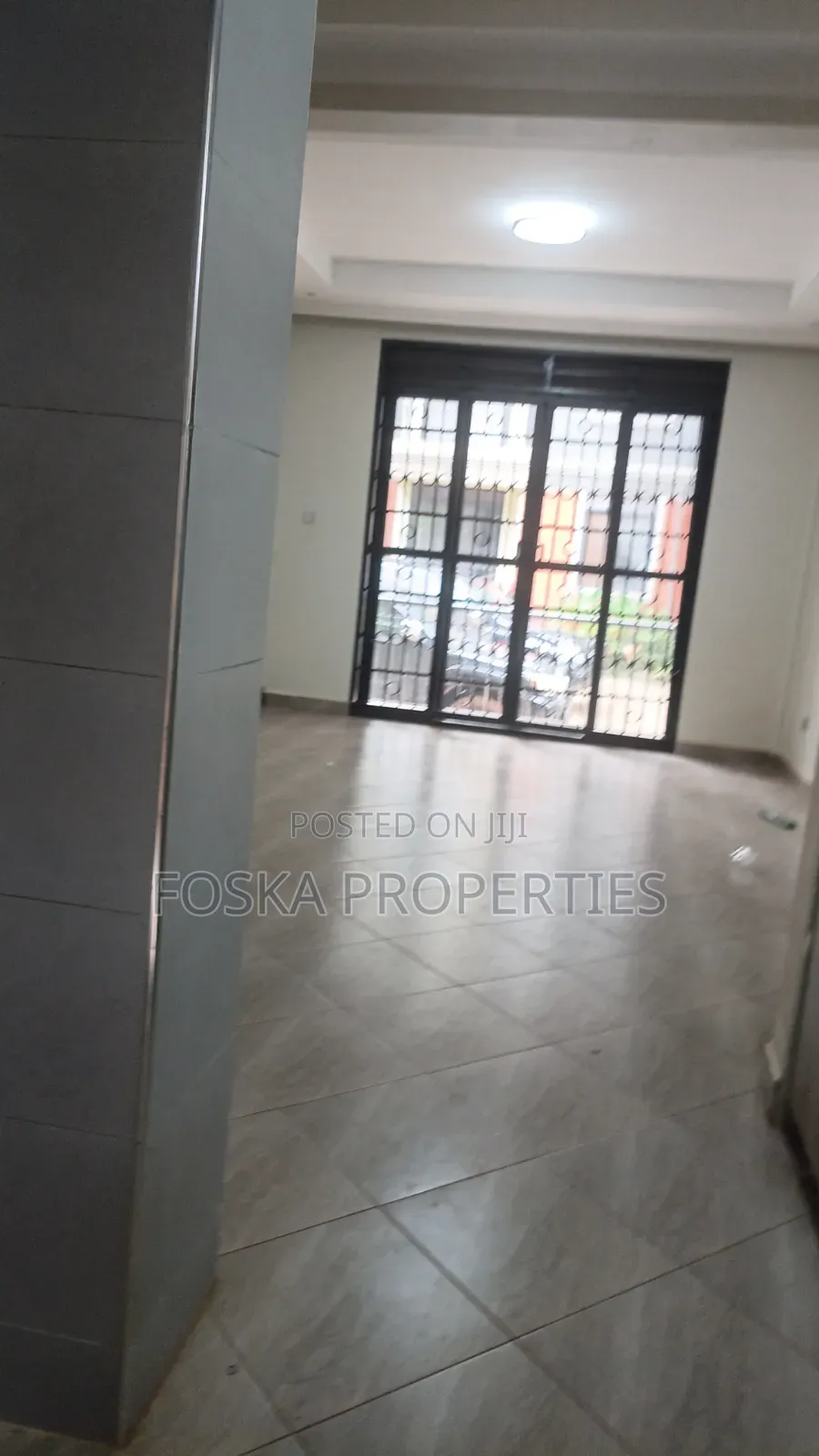 3bdrm Apartment in Makindye Estate, Central Division for rent